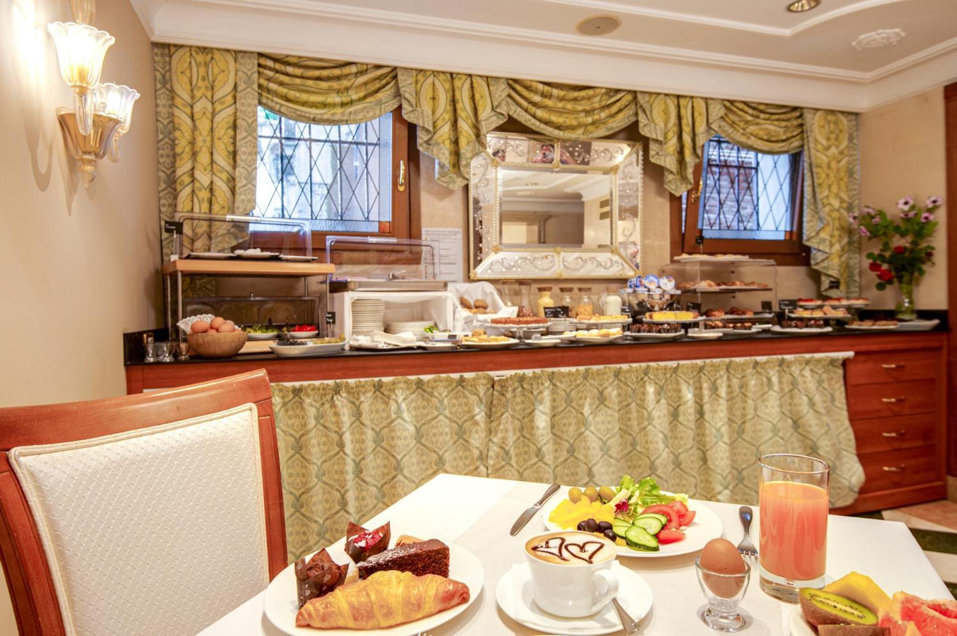Hotel Antiche Figure Венеція Екстер'єр фото
