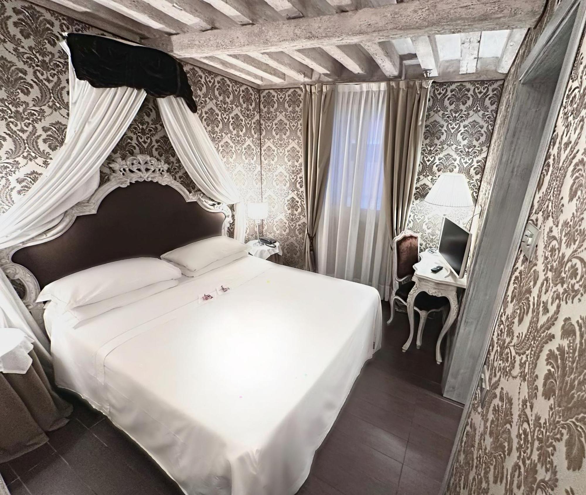Hotel Antiche Figure Венеція Екстер'єр фото