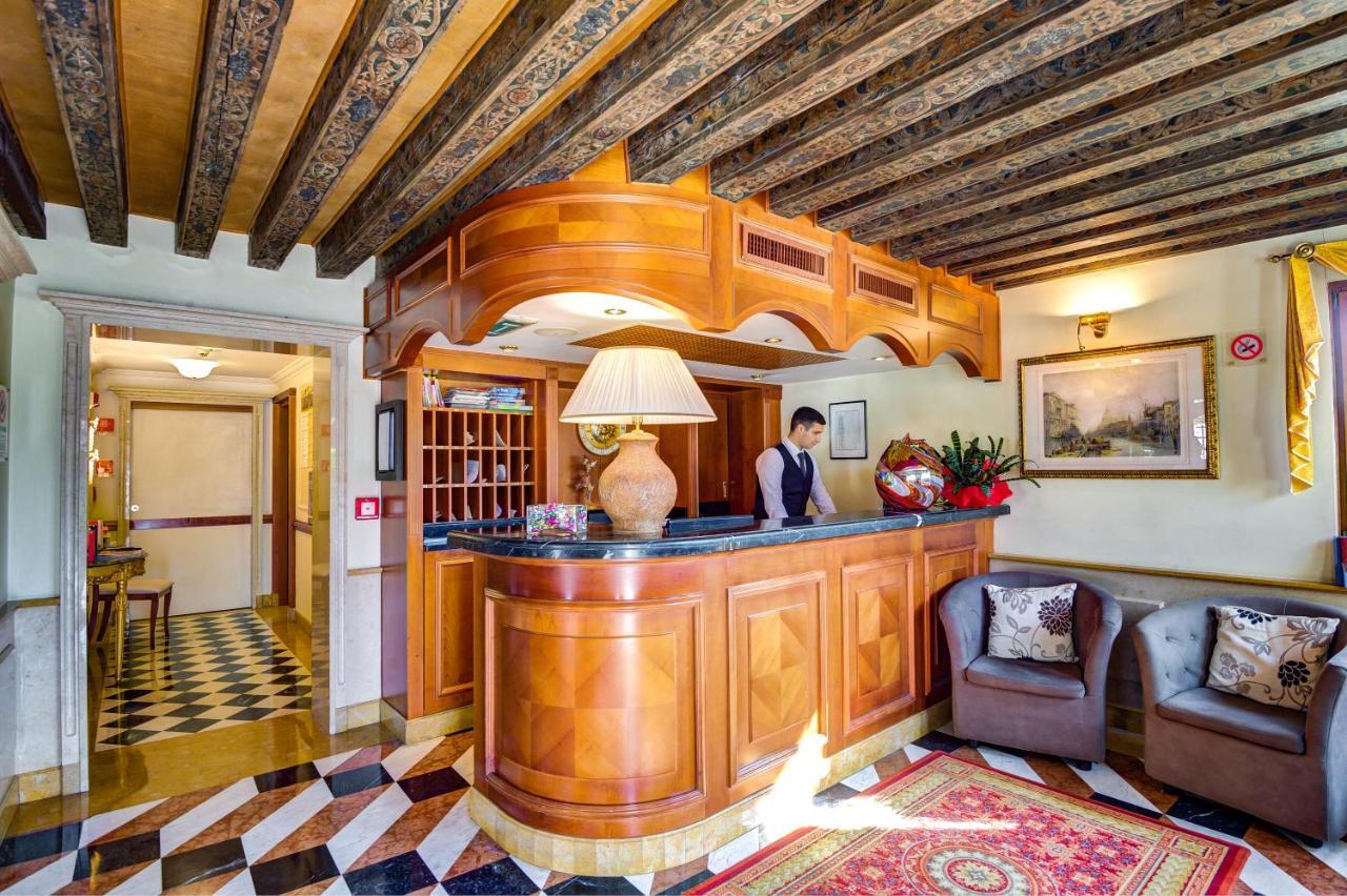 Hotel Antiche Figure Венеція Екстер'єр фото